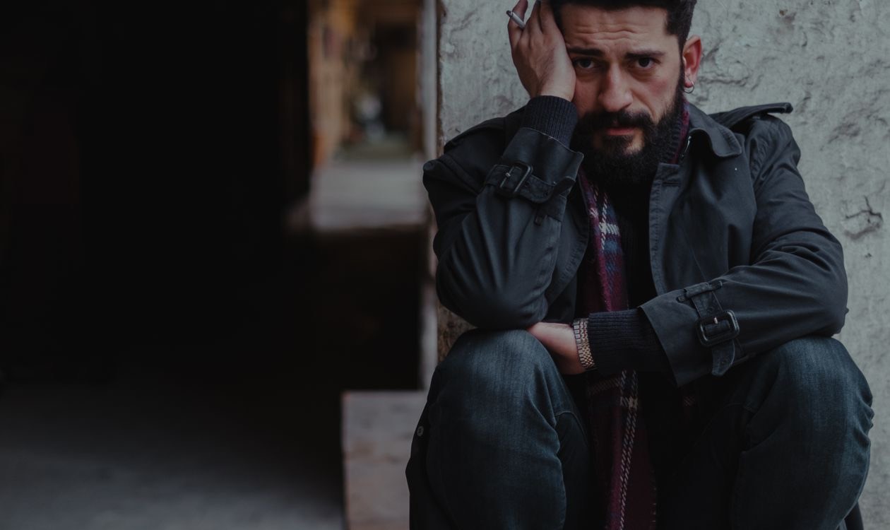 Perché gli uomini non chiedono aiuto (e cosa costa)
